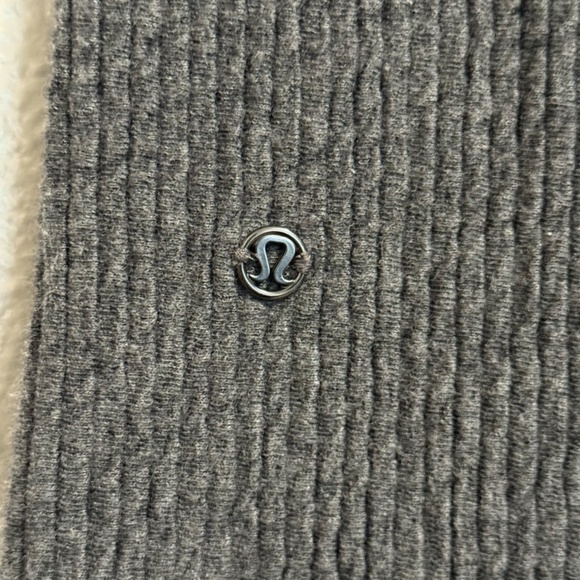 lululemon - Retreat Yourself Crop Heathered Core Dark Ribbed Grey - Size 4 / XS - Picture 13 of 15